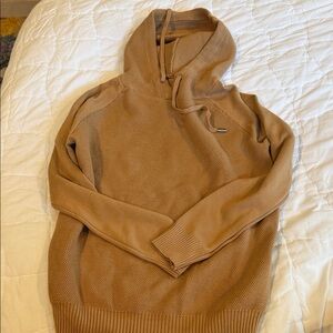 New without tags camel sweater, size medium